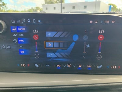 2024 Chevrolet Traverse FWD LT