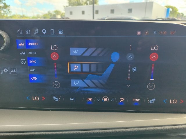 2024 Chevrolet Traverse FWD LT