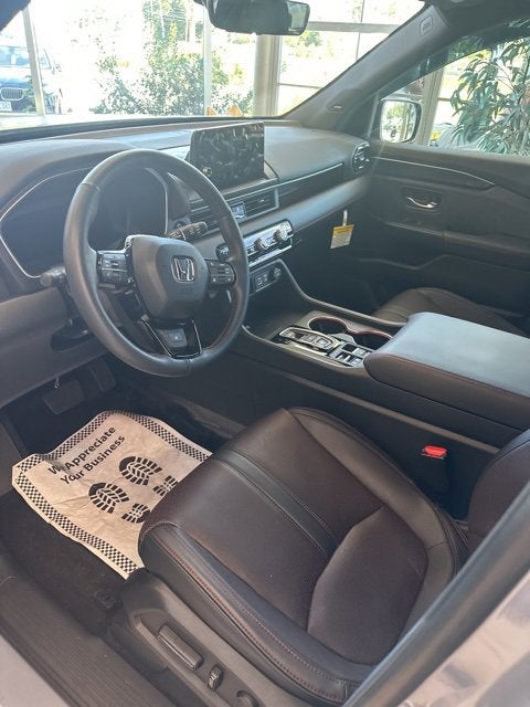 2025 Honda Pilot Black Edition