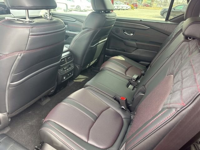 2026 Honda Pilot Black Edition