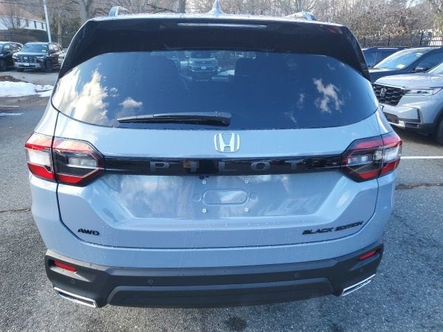 2025 Honda Pilot Black Edition