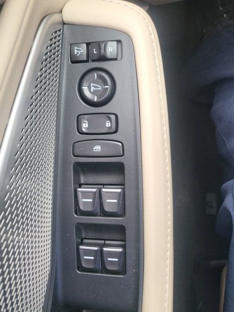 2023 Acura MDX w/Technology Package