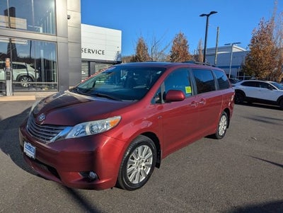 2017 Toyota Sienna XLE
