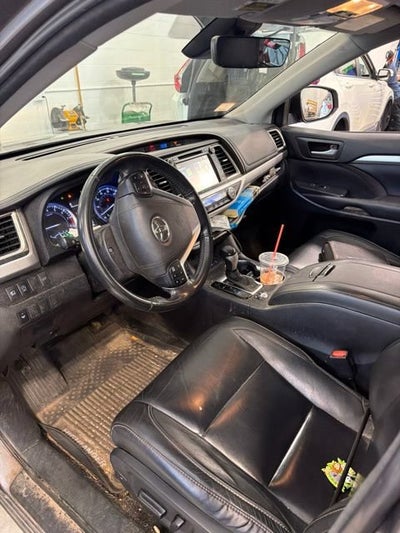 2018 Toyota Highlander SE