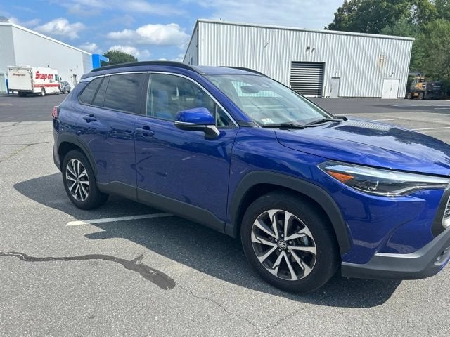 2024 Toyota Corolla Cross XLE