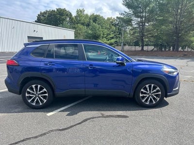 2024 Toyota Corolla Cross XLE