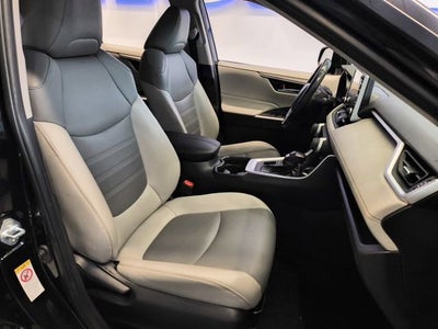 2019 Toyota RAV4 XLE Premium