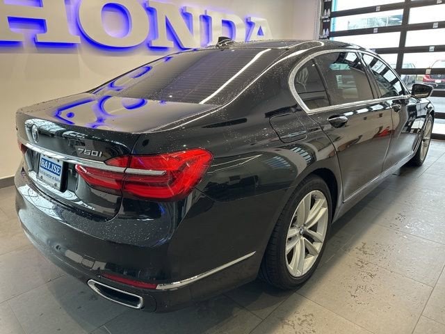 2016 BMW 7 Series 750i xDrive