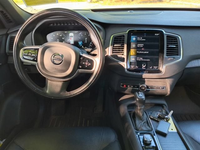 2020 Volvo XC90 Momentum