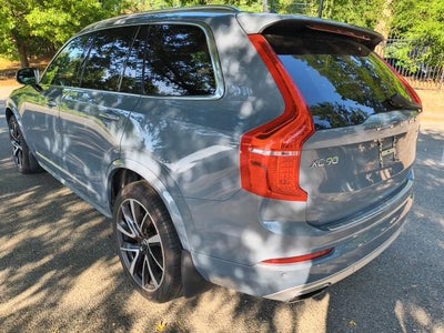 2020 Volvo XC90 Momentum