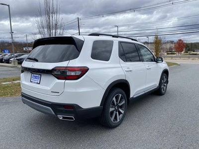 2025 Honda Pilot Touring